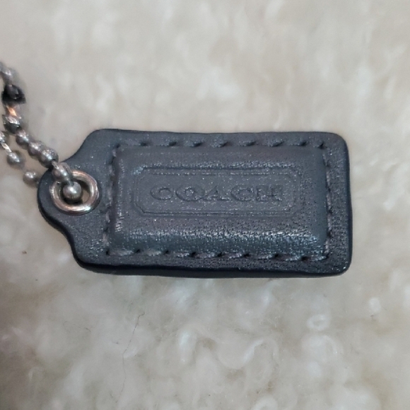 Coach Black and Gray Clutch Wristlet with Sleek Design - Picture 3 of 11